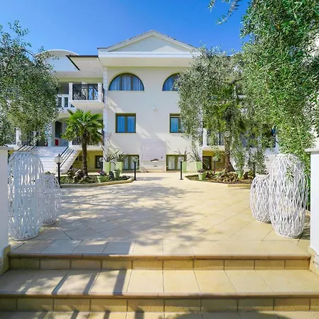 Maryan Apartament *